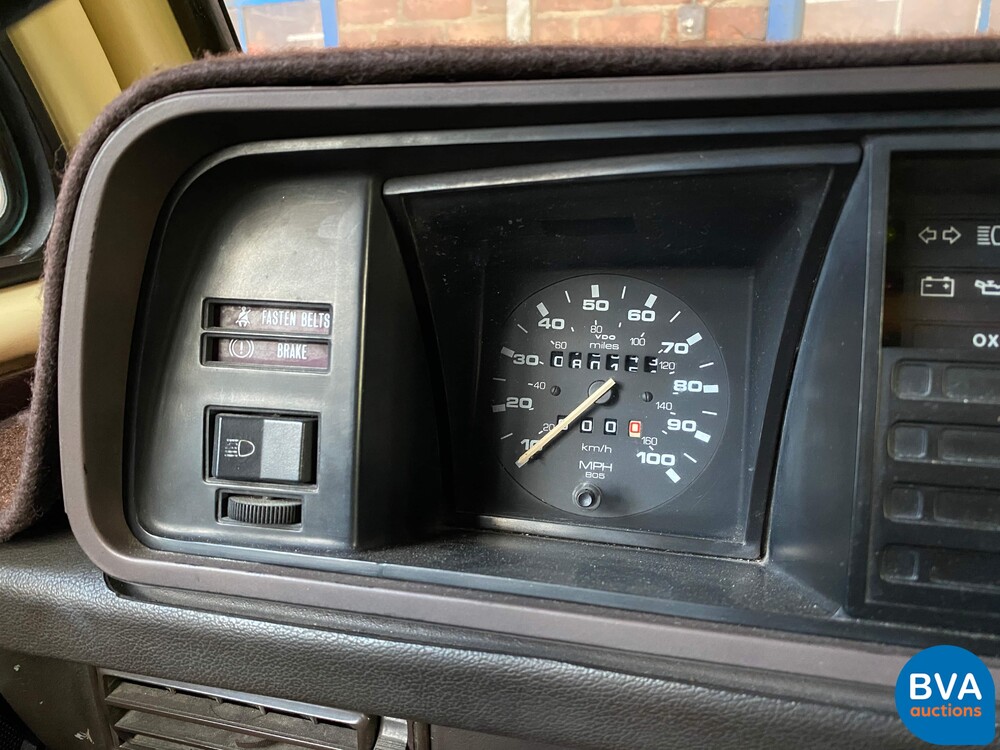 Volkswagen T3 Westfalia Camper Transporter 1982, J-680-JT