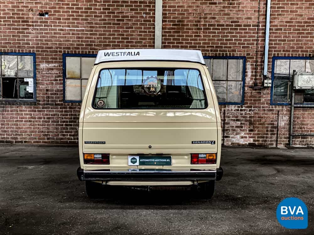 Volkswagen T3 Westfalia Camper Transporter 1982, J-680-JT