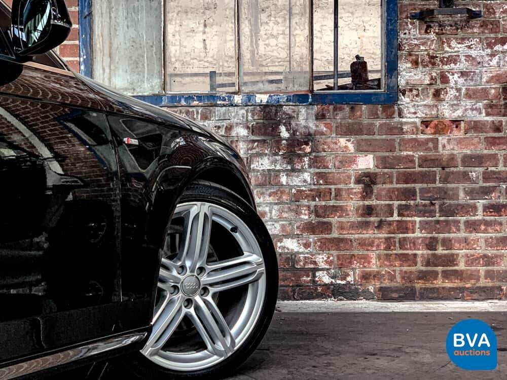 Audi A4 Avant2.0 TDI S-Line Automatik 140 PS 2014.