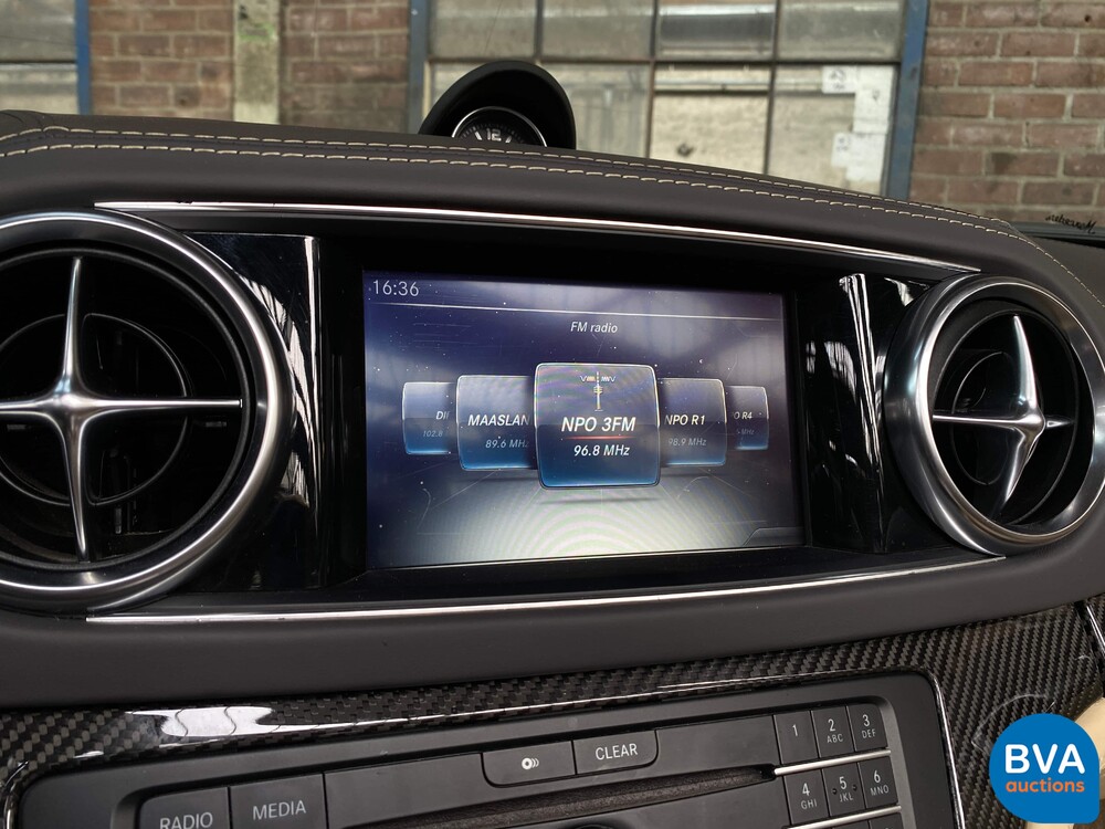 Mercedes-Benz SL63 AMG Roadster 585hp 5.5 V8 2017, NL registration.