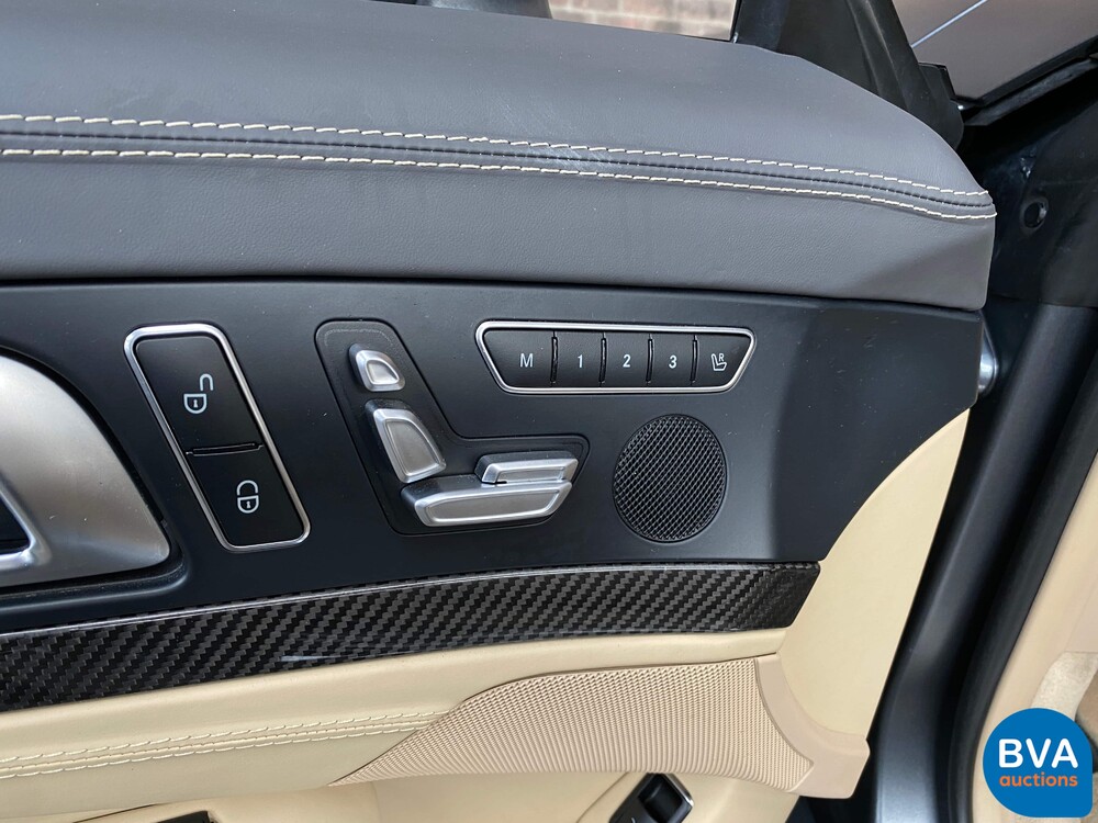 Mercedes-Benz SL63 AMG Roadster 585hp 5.5 V8 2017, NL registration.