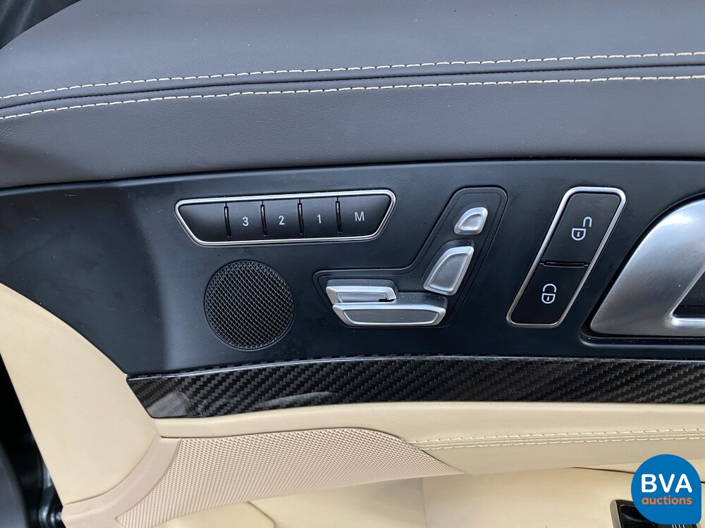 Mercedes-Benz SL63 AMG Roadster 585hp 5.5 V8 2017, NL registration.