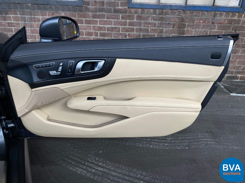 Mercedes-Benz SL63 AMG Roadster 585hp 5.5 V8 2017, NL registration.