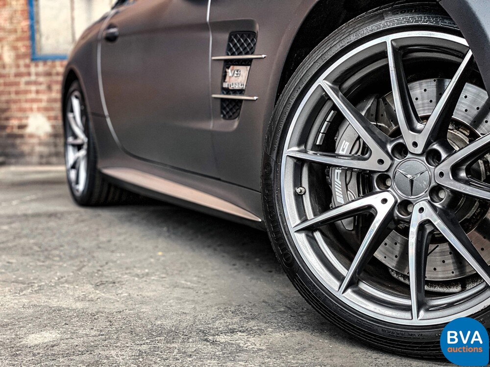 Mercedes-Benz SL63 AMG Roadster 585hp 5.5 V8 2017, NL registration.