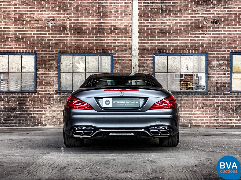Mercedes-Benz SL63 AMG Roadster 585hp 5.5 V8 2017, NL registration.