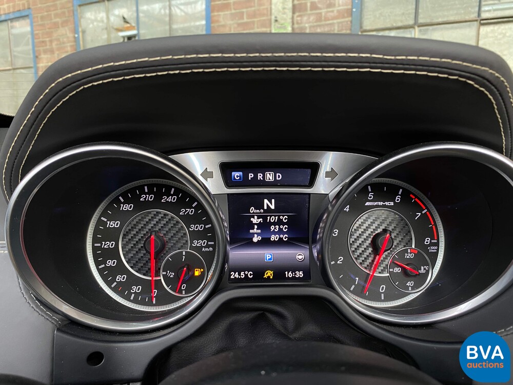 Mercedes-Benz SL63 AMG Roadster 585hp 5.5 V8 2017, NL registration.