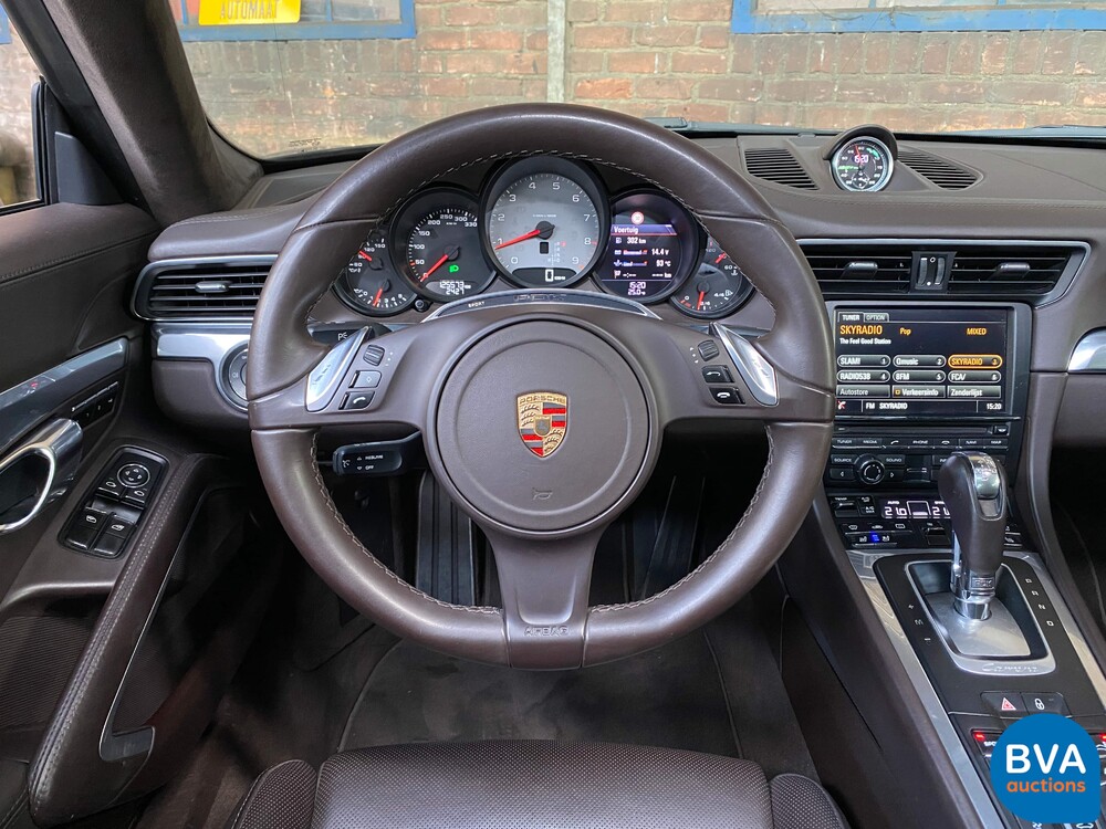 Porsche 911 Carrera 4S 3.8 Sportchrono 400PS 2013, ZT-371-S.