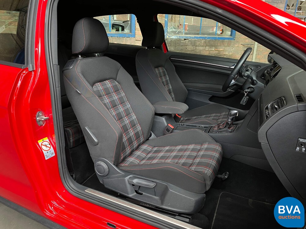 Volkswagen Golf GTI2.0 DSG 245 PS 2018.