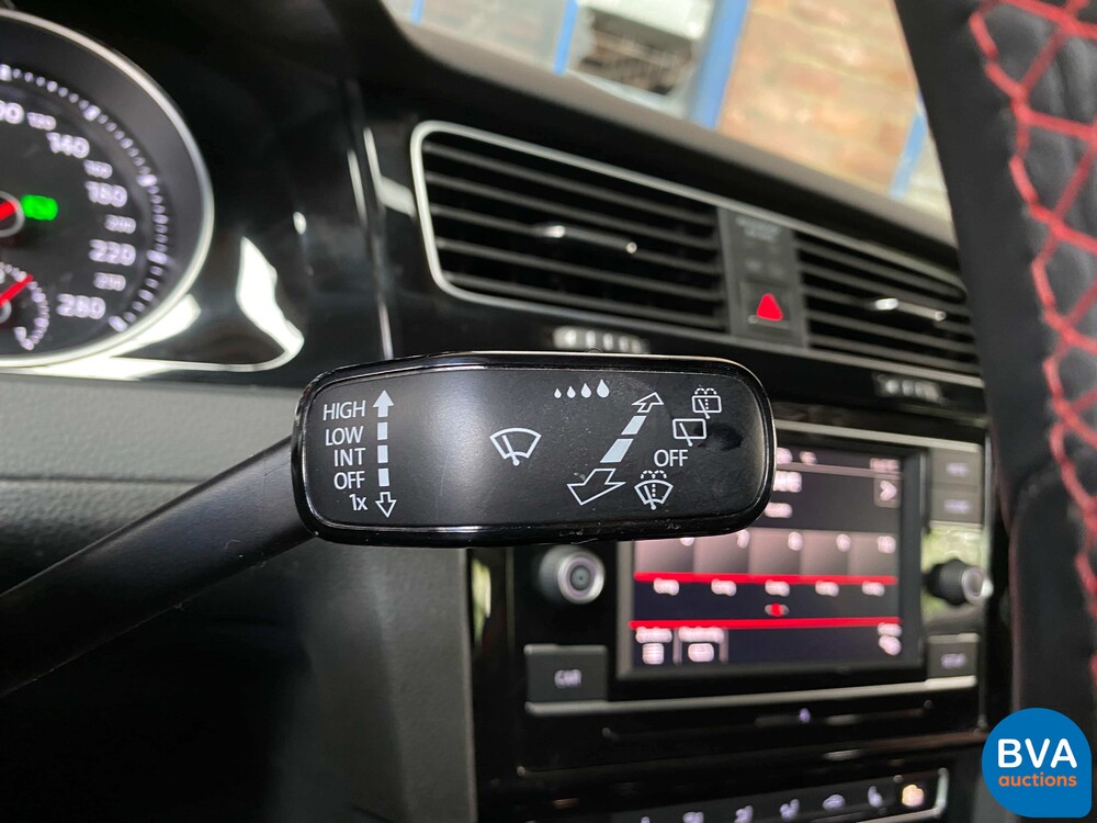 Volkswagen Golf GTI2.0 DSG 245 PS 2018.