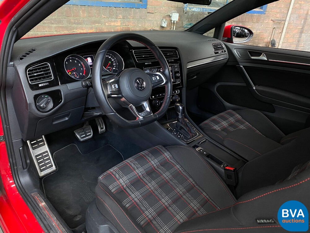 Volkswagen Golf GTI2.0 DSG 245 PS 2018.