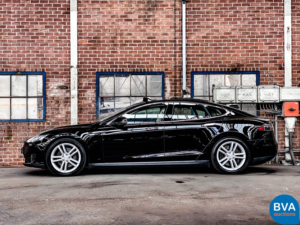 Tesla Model S 85D Basis 423pk 2016 -Original NL-, JG-544-B.