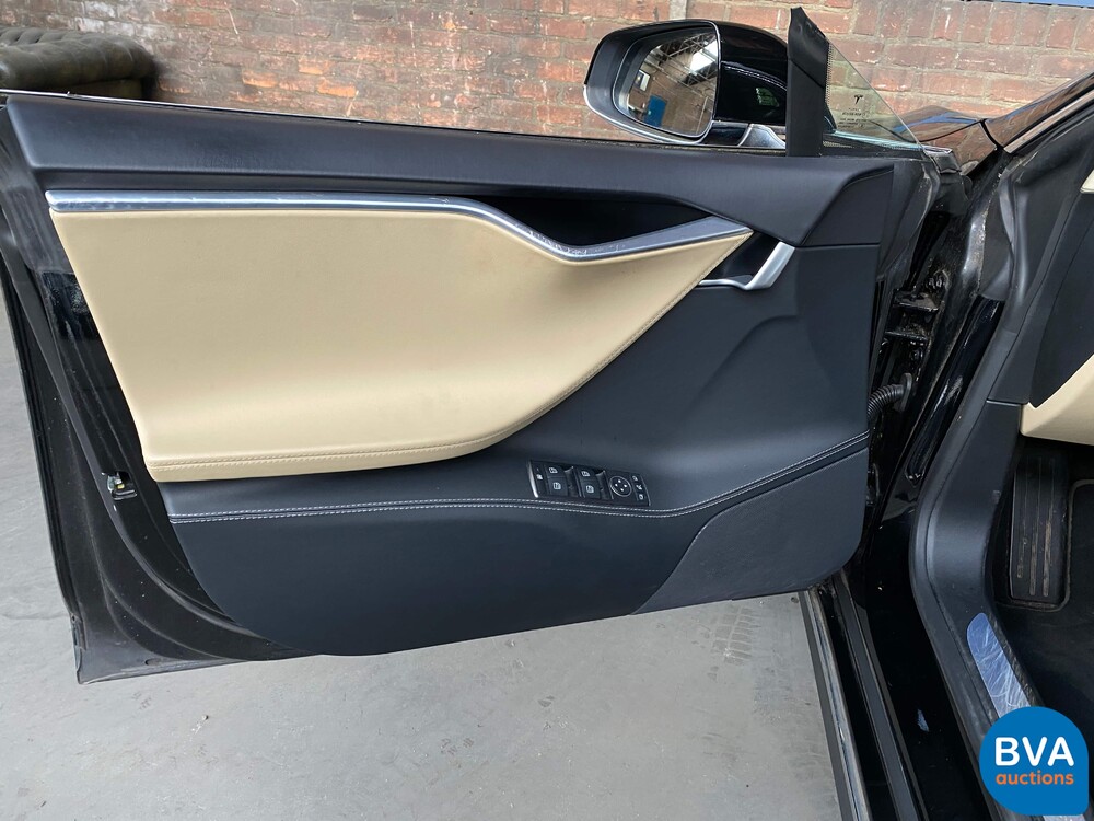 Tesla Model S 85D Basis 423pk 2016 -Original NL-, JG-544-B.