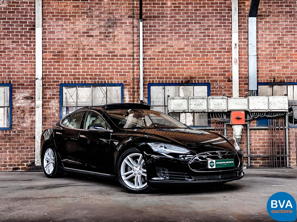 Tesla Model S 85D Basis 423pk 2016 -Original NL-, JG-544-B.