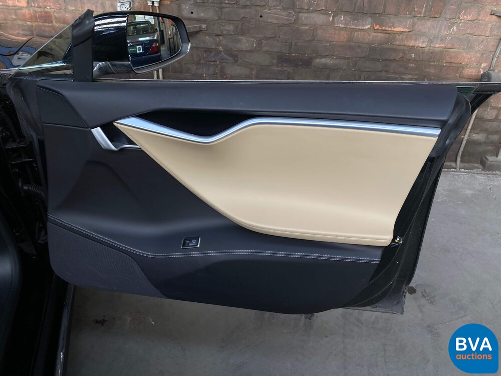 Tesla Model S 85D Basis 423pk 2016 -Original NL-, JG-544-B.