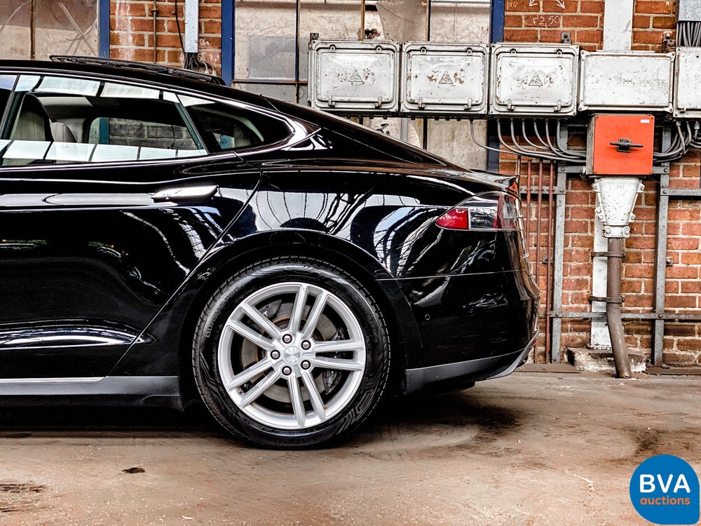 Tesla Model S 85D Basis 423pk 2016 -Original NL-, JG-544-B.
