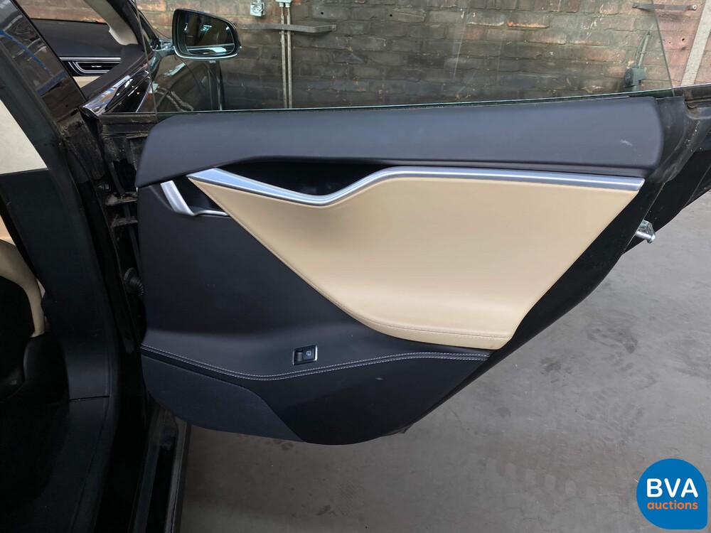Tesla Model S 85D Basis 423pk 2016 -Original NL-, JG-544-B.