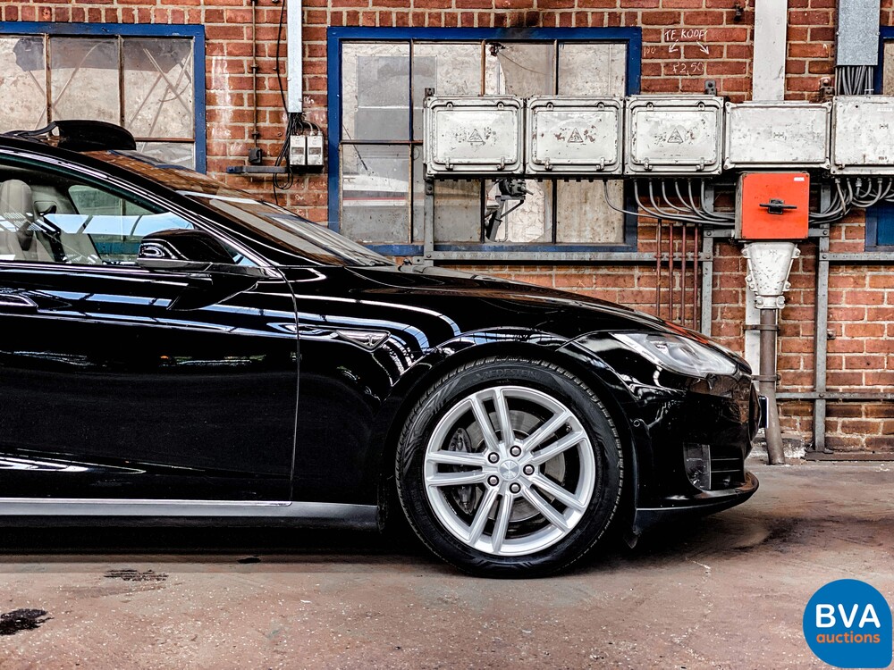 Tesla Model S 85D Basis 423pk 2016 -Original NL-, JG-544-B.