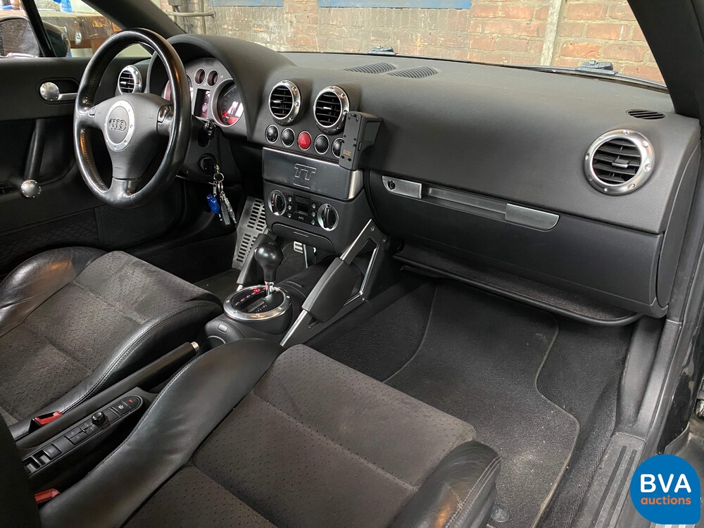 Audi TT Roadster Cabriolet 1.8 Quattro 179 PS Automatik 2005, L-121-SK.