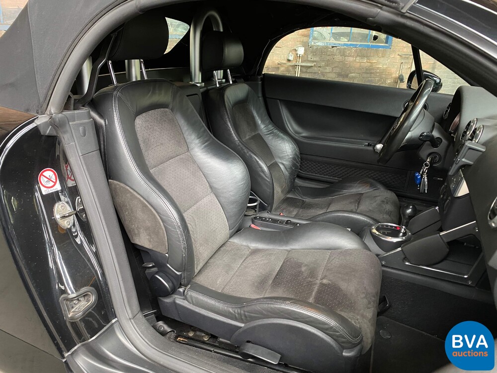 Audi TT Roadster Cabriolet 1.8 Quattro 179 PS Automatik 2005, L-121-SK.