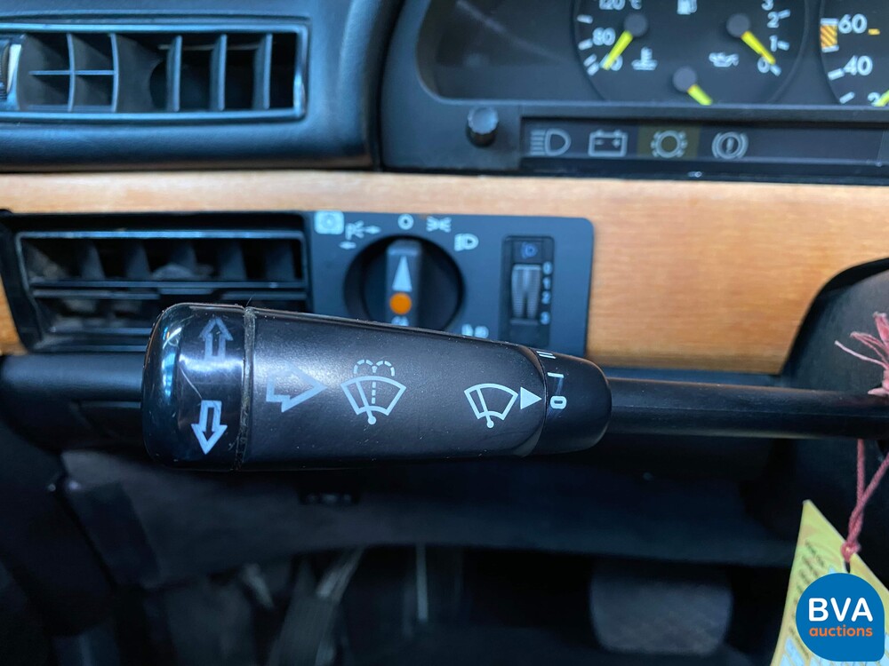 1984 Mercedes-Benz 280SE W126 185hp S-Class.