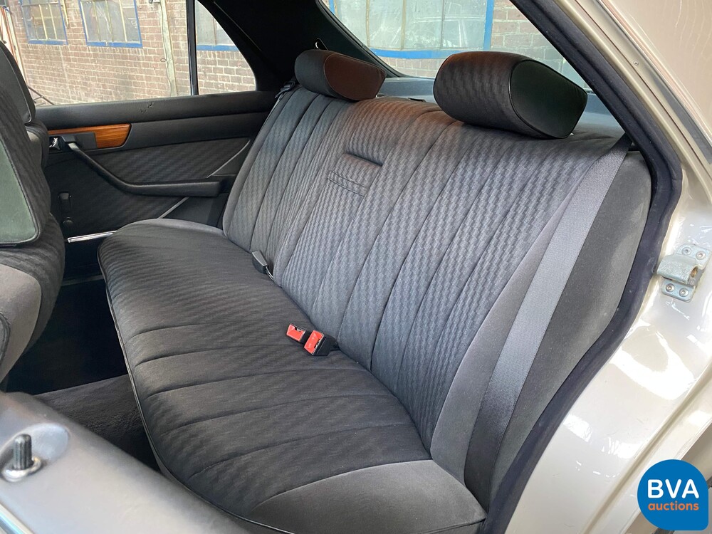 1984 Mercedes-Benz 280SE W126 185hp S-Class.