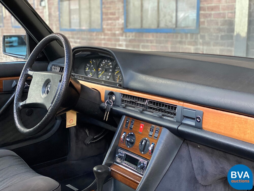 1984 Mercedes-Benz 280SE W126 185hp S-Class.