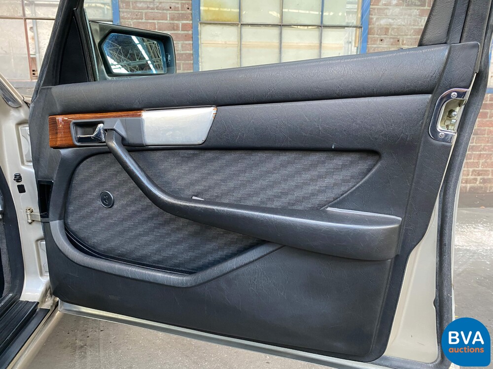 1984 Mercedes-Benz 280SE W126 185hp S-Class.