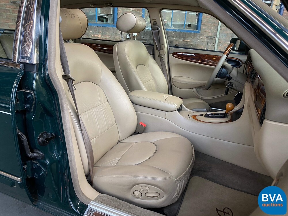 Daimler-Super-V8 4.0 363PS 1998 -Org. NL-, SR-PZ-34.