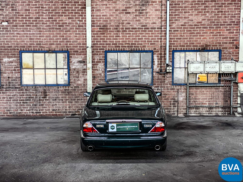 Daimler-Super-V8 4.0 363PS 1998 -Org. NL-, SR-PZ-34.