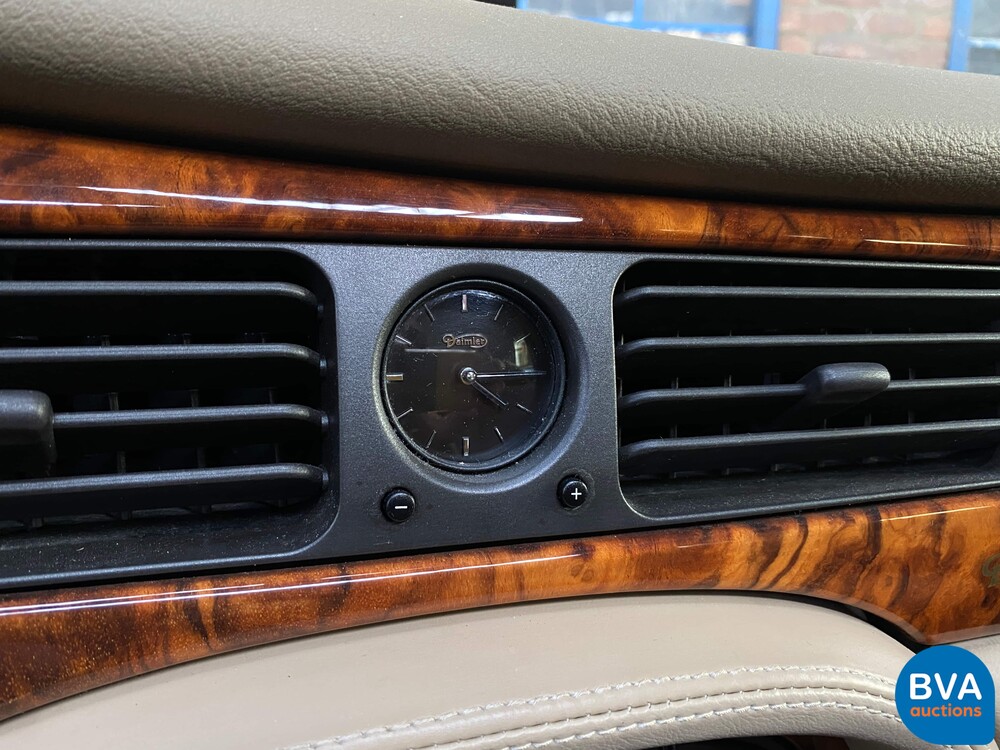 Daimler-Super-V8 4.0 363PS 1998 -Org. NL-, SR-PZ-34.