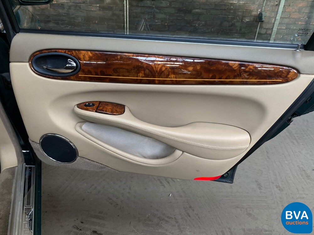 Daimler-Super-V8 4.0 363PS 1998 -Org. NL-, SR-PZ-34.