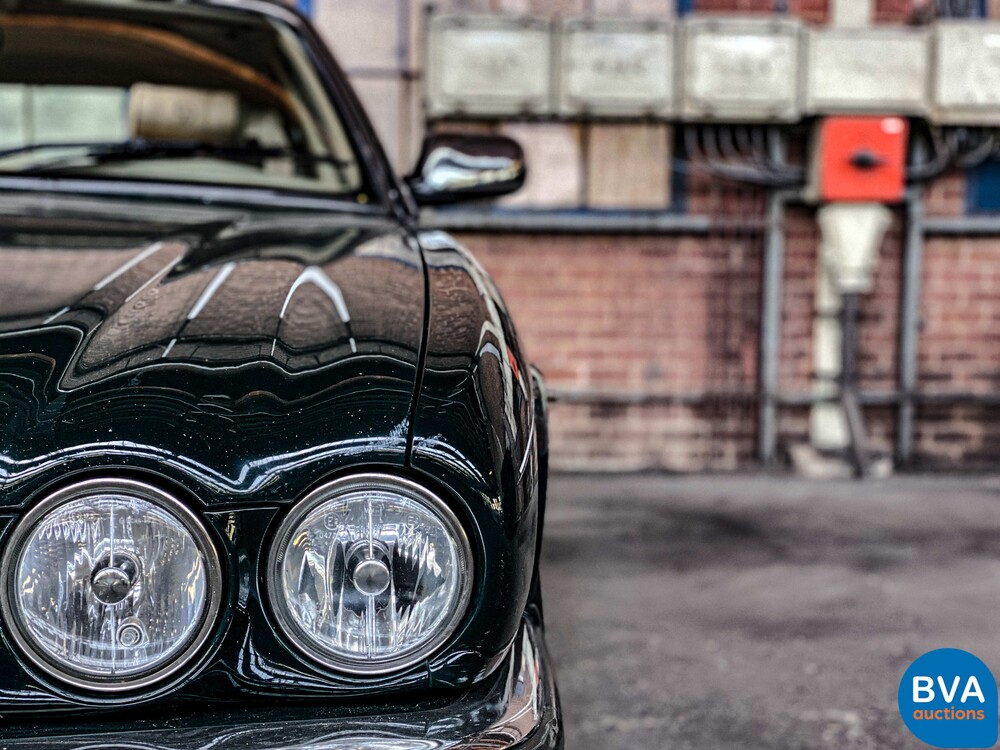 Daimler-Super-V8 4.0 363PS 1998 -Org. NL-, SR-PZ-34.