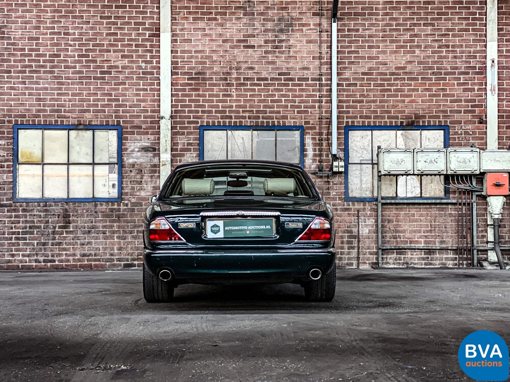 Daimler-Super-V8 4.0 363PS 1998 -Org. NL-, SR-PZ-34.