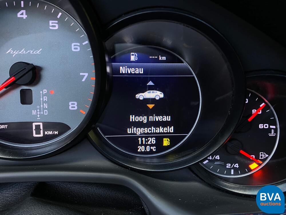 Porsche Panamera3.0 V6 S-Hybrid 3.0 333 PS 2011, 27-ZSP-9.