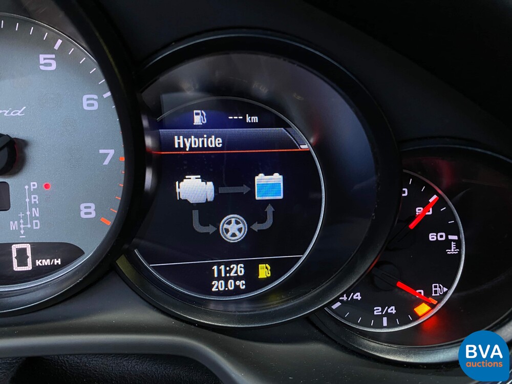 Porsche Panamera3.0 V6 S-Hybrid 3.0 333 PS 2011, 27-ZSP-9.