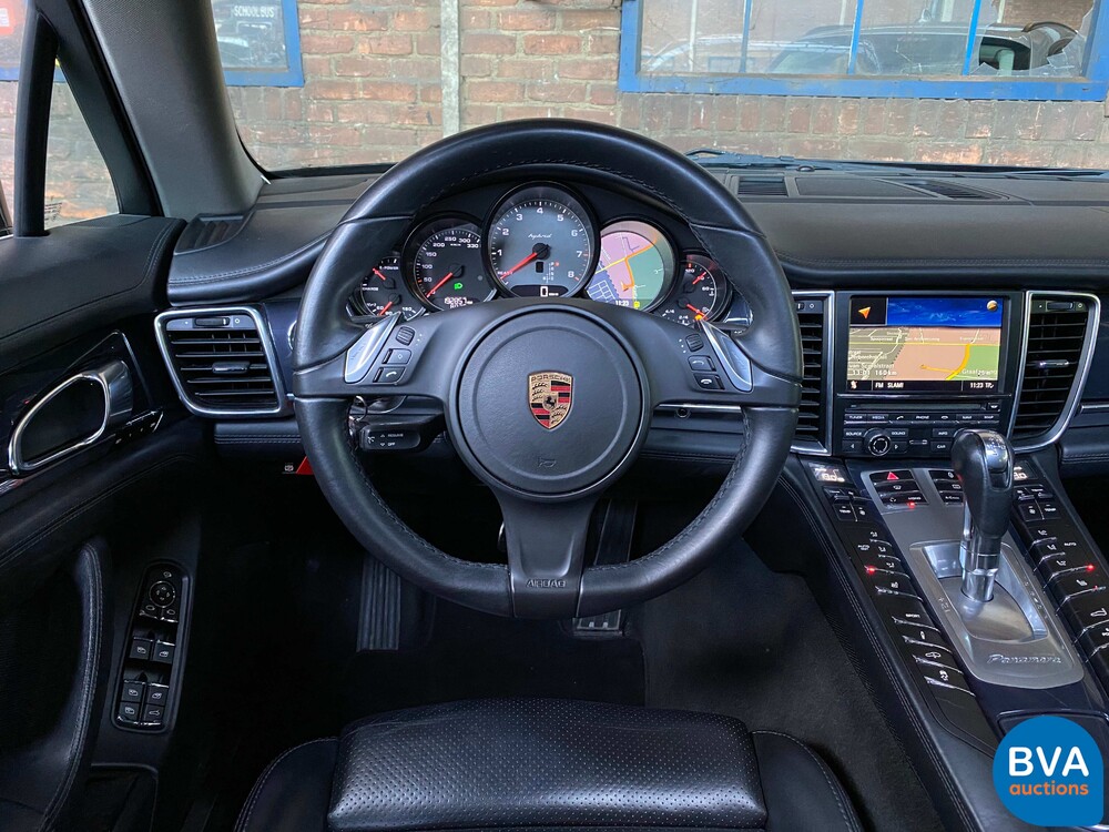 Porsche Panamera3.0 V6 S-Hybrid 3.0 333 PS 2011, 27-ZSP-9.
