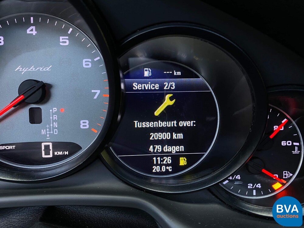 Porsche Panamera3.0 V6 S-Hybrid 3.0 333 PS 2011, 27-ZSP-9.