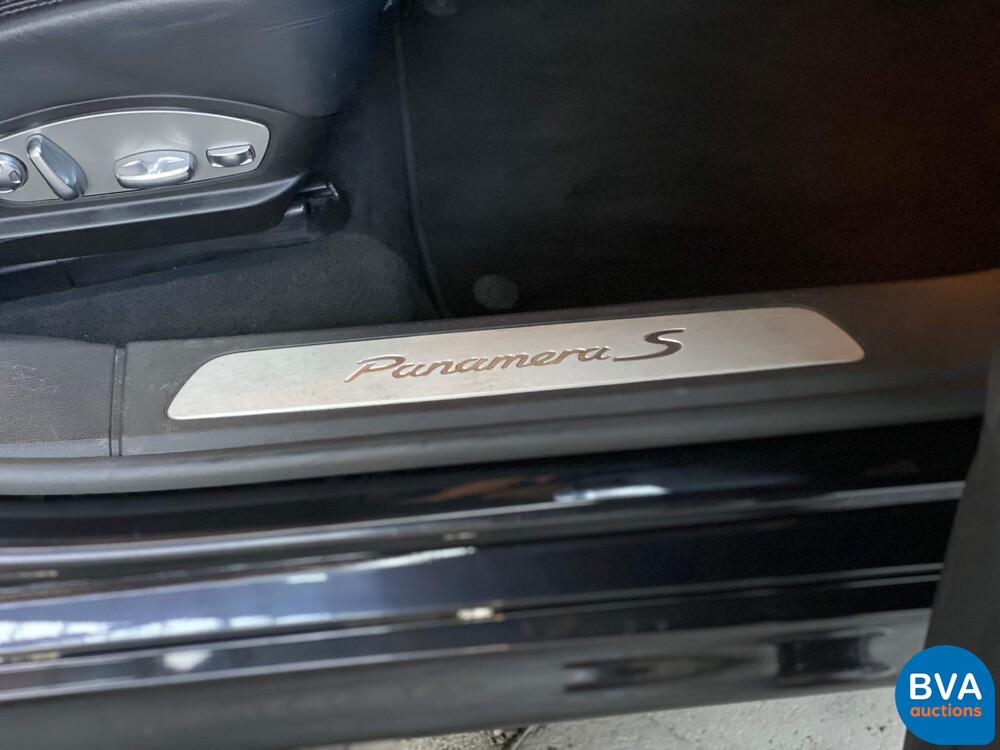 Porsche Panamera3.0 V6 S-Hybrid 3.0 333 PS 2011, 27-ZSP-9.