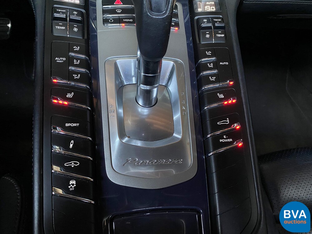 Porsche Panamera3.0 V6 S-Hybrid 3.0 333 PS 2011, 27-ZSP-9.