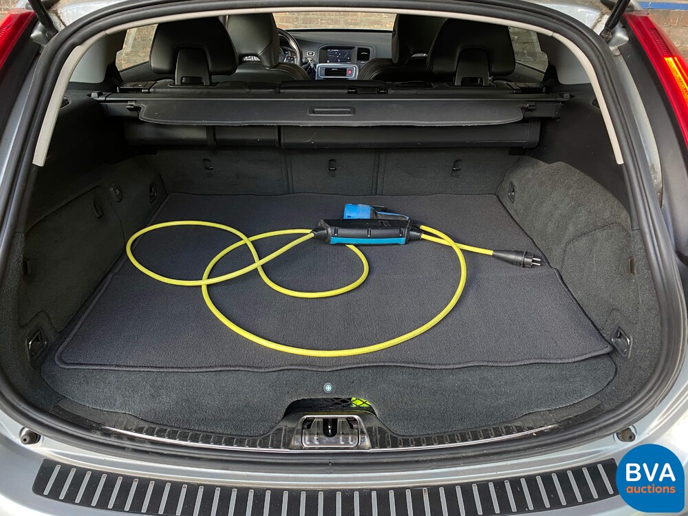 Volvo V60 2.4 D6 AWD Plug-In Hybrid Summum 2013 -Original NL-, 8-SKS-97.