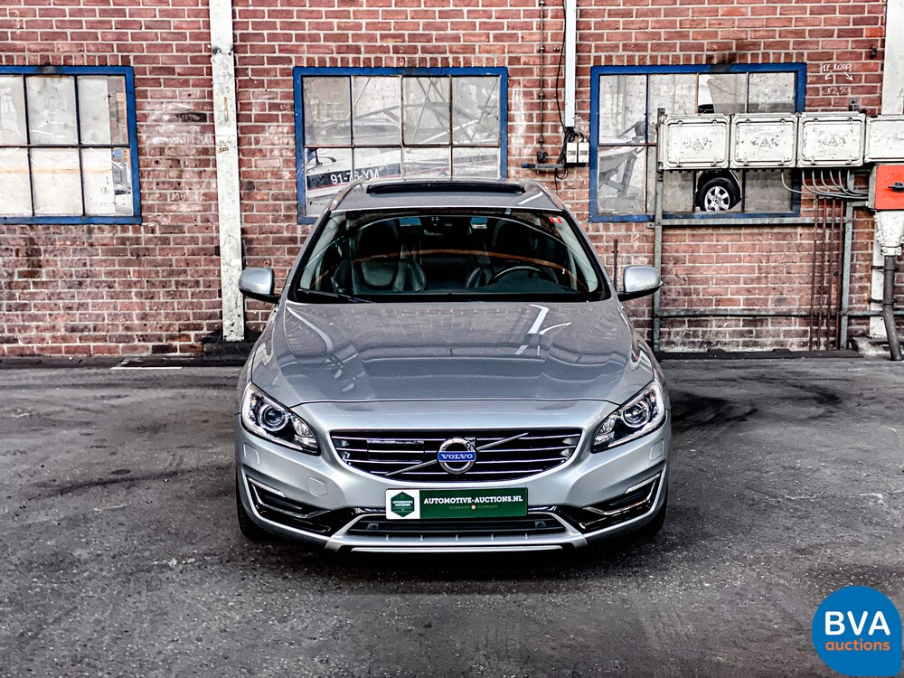 Volvo V60 2.4 D6 AWD Plug-In Hybrid Summum 2013 -Original NL-, 8-SKS-97.