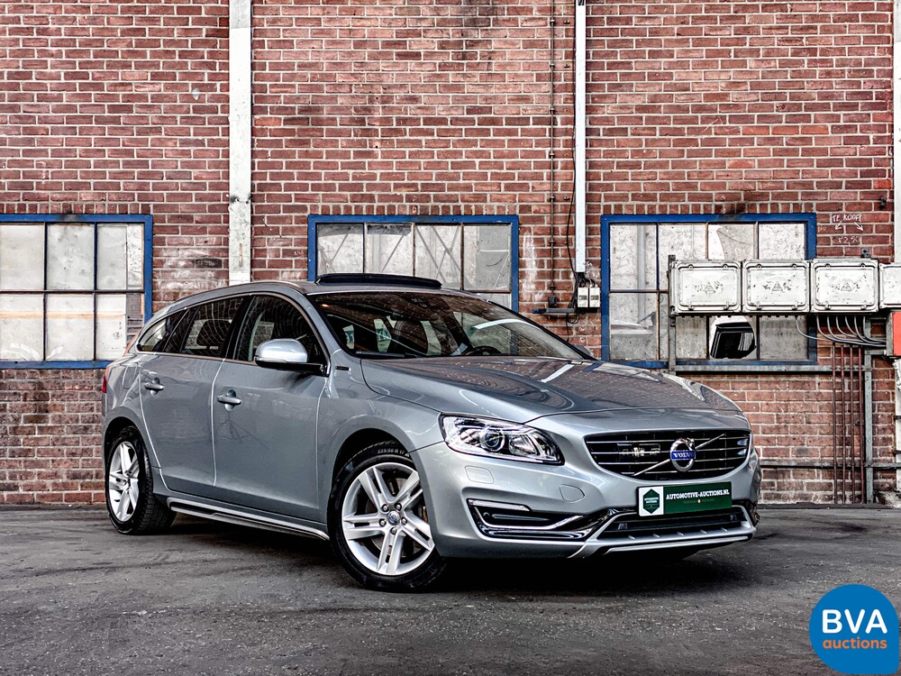 Volvo V60 2.4 D6 AWD Plug-In Hybrid Summum 2013 -Original NL-, 8-SKS-97.