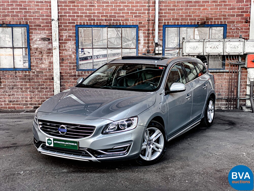 Volvo V60 2.4 D6 AWD Plug-In Hybrid Summum 2013 -Original NL-, 8-SKS-97.
