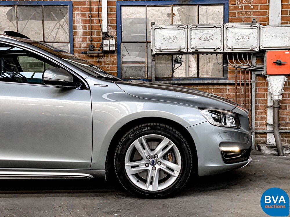 Volvo V60 2.4 D6 AWD Plug-In Hybrid Summum 2013 -Original NL-, 8-SKS-97.