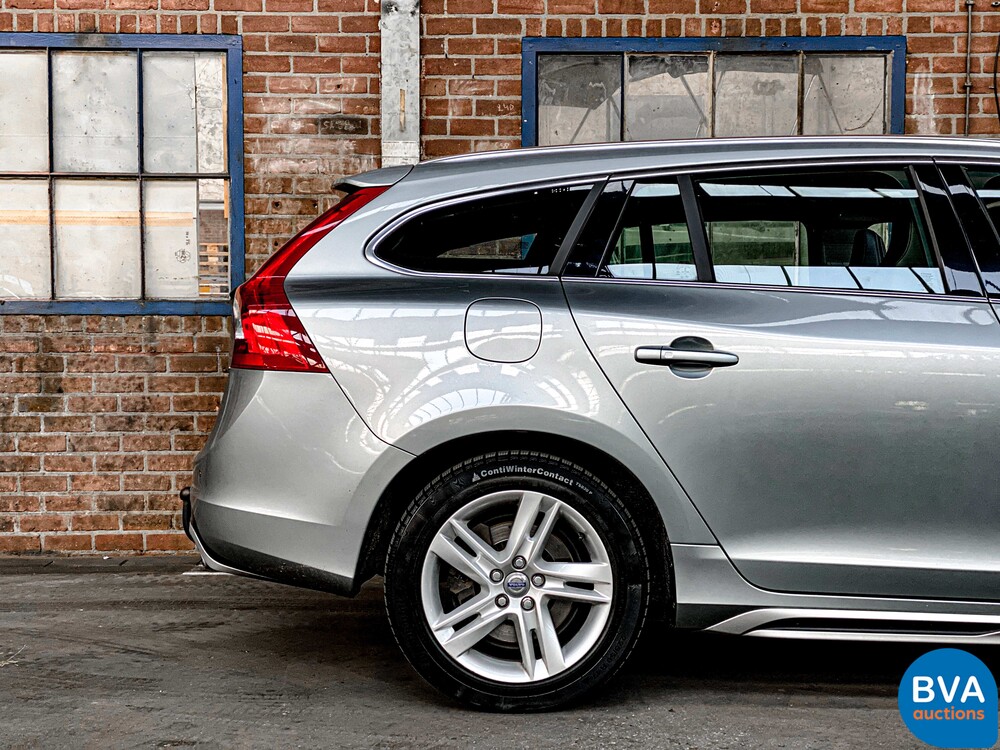Volvo V60 2.4 D6 AWD Plug-In Hybrid Summum 2013 -Original NL-, 8-SKS-97.