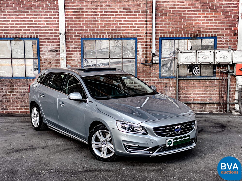 Volvo V60 2.4 D6 AWD Plug-In Hybrid Summum 2013 -Original NL-, 8-SKS-97.