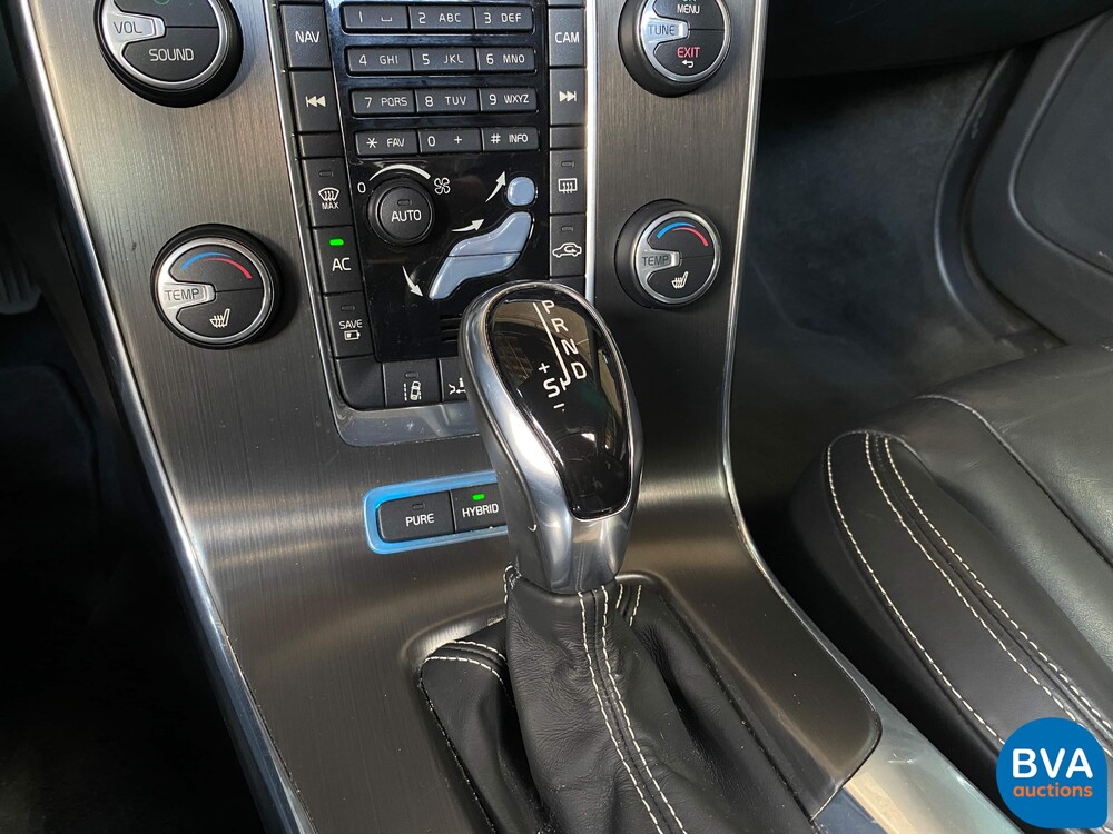 Volvo V60 2.4 D6 AWD Plug-In Hybrid Summum 2013 -Original NL-, 8-SKS-97.