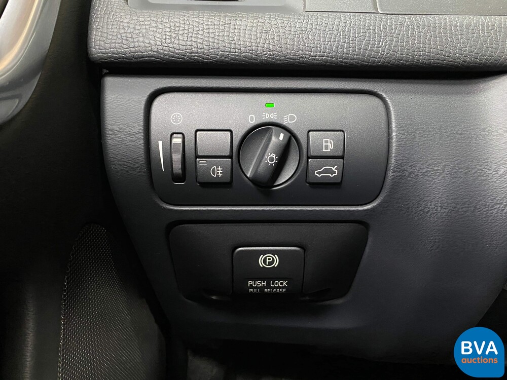 Volvo XC60 3.2 AWD 230 PS 2012, K-258-VR.