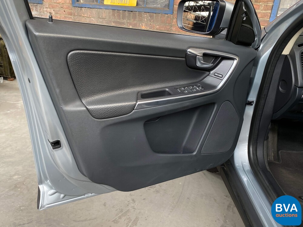 Volvo XC60 3.2 AWD 230 PS 2012, K-258-VR.