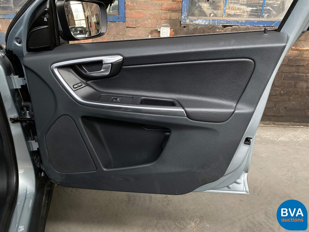 Volvo XC60 3.2 AWD 230 PS 2012, K-258-VR.